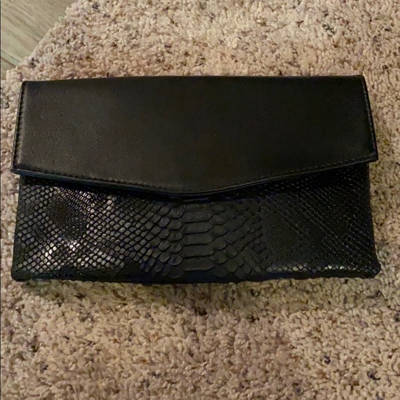 Nine West Handbags - NWT Nine West Clutch